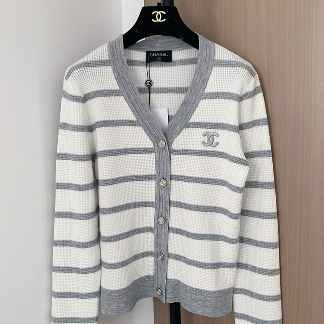 CHANEL 25S CARDIGAN STYLE 138