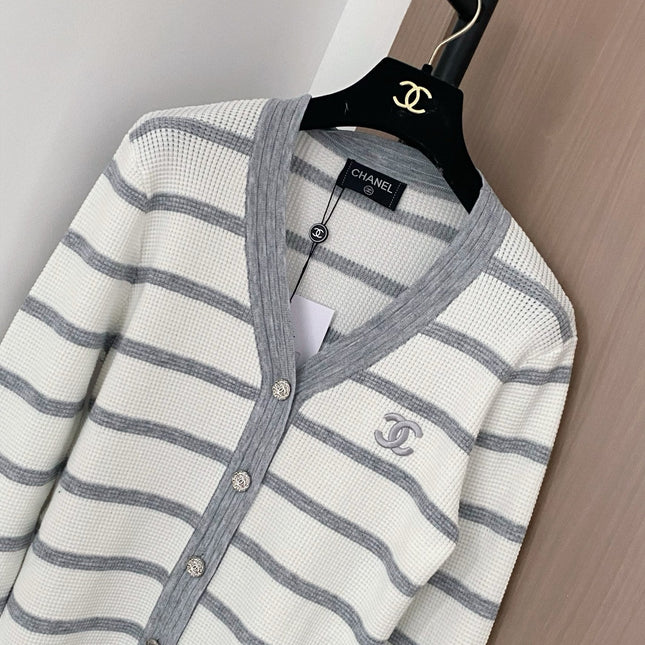 CHANEL 25S CARDIGAN STYLE 138