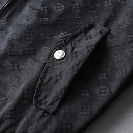 LV JACKET BLACK MONOGRAM 239000