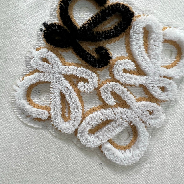 LOEWE SHORT-SLEEVE T-SHIRT AND SHORTS SET 275216