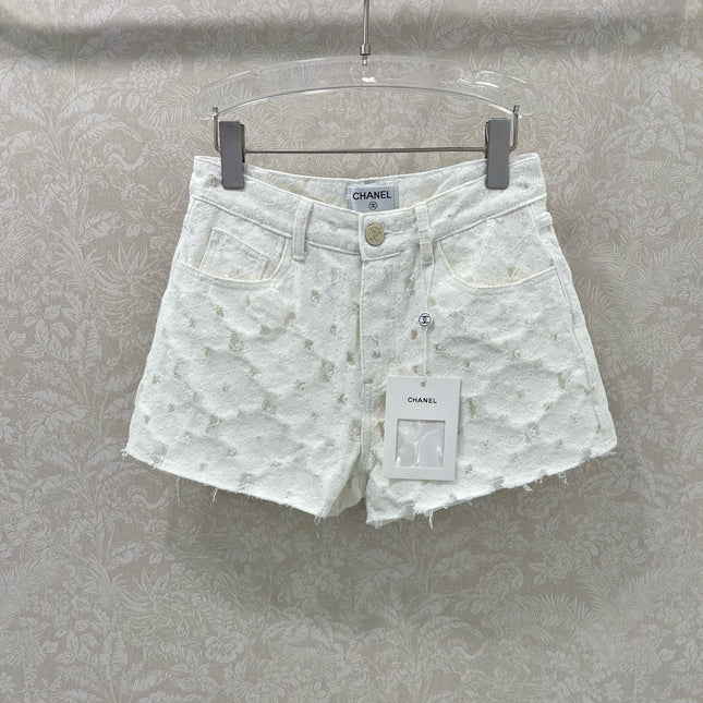 CHANEL LACE-TRIMMED DENIM SHORTS 275066