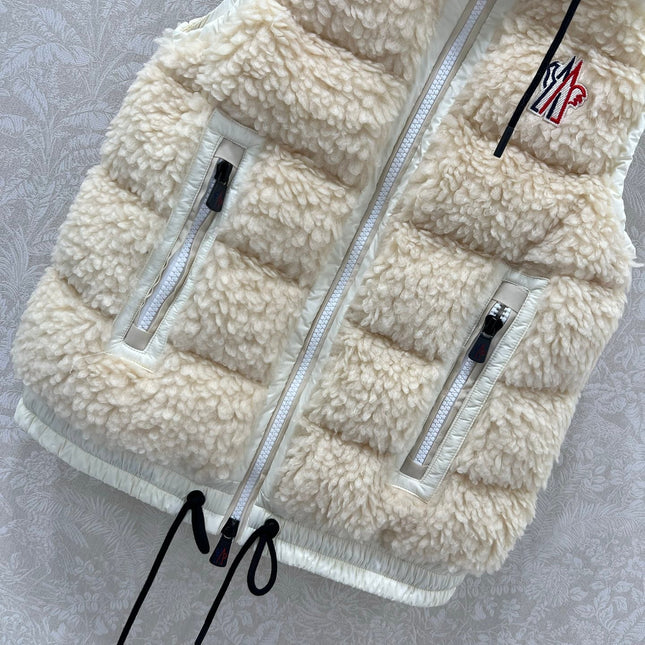 MONCLER 25S DOWN VEST IN WHITE 104