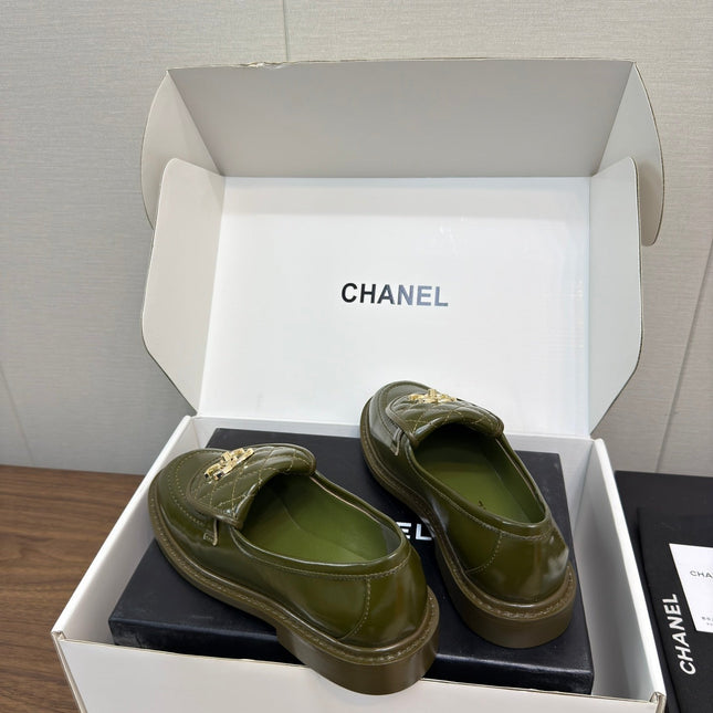 MOCCASIN 2.5 CM IN ARMY GREEN PREMIUM LAMBSKIN