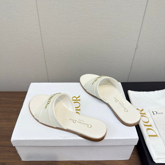 DIOR SANDAL 25S IN WHITE LAMBSKIN WITH GOLD HARDWARE