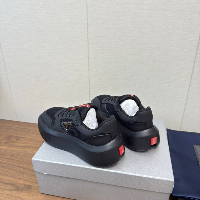 PRADA 25S SPORTY STYLE MEN SNEAKERS LOGO 45MM IN BLACK AND RED CALFSKIN