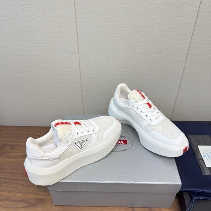 PRADA 25S SPORTY STYLE MEN SNEAKERS LOGO 45MM IN WHITE AND RED CALFSKIN