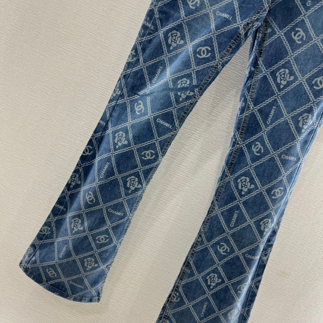 CHANEL FLARED JEANS WITH LOGO PRINT 263984