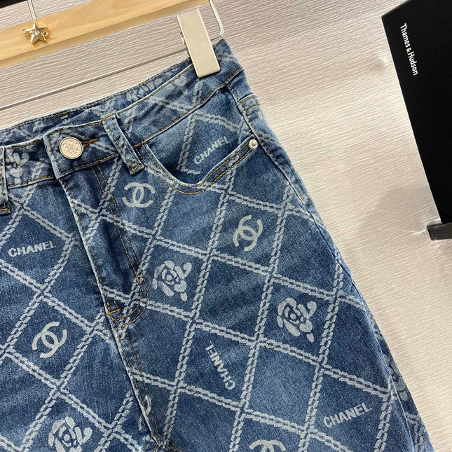 CHANEL FLARED JEANS WITH LOGO PRINT 263984