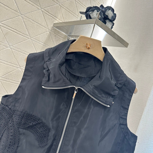 CHANEL SLEEVELESS TOP 272317