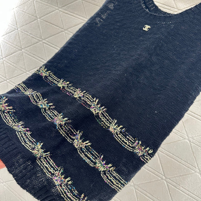 CHANEL SLEEVELESS TOP 272290