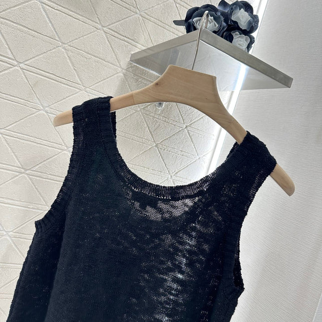 CHANEL SLEEVELESS TOP 272290