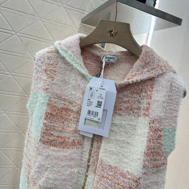 CHANEL SLEEVELESS KNIT HOODIE 276508