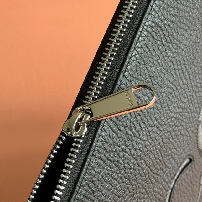 POUCH 28 IN BLACK SMOOTH CALFSKIN INLAID LOGO