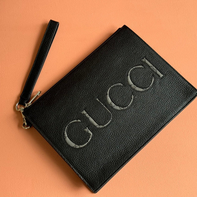 POUCH 28 IN BLACK SMOOTH CALFSKIN INLAID LOGO
