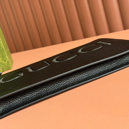 POUCH 28 IN BLACK SMOOTH CALFSKIN INLAID LOGO