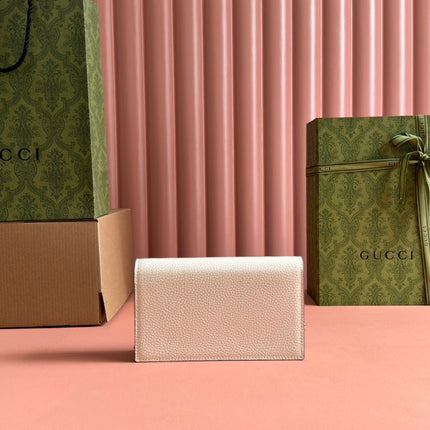 INTERLOCKING WOC 20 IN WHITE GRAINY CALFSKIN GOLD HARDWARE