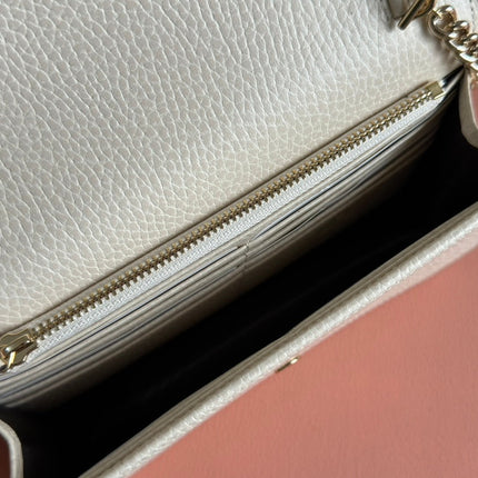 INTERLOCKING WOC 20 IN WHITE GRAINY CALFSKIN GOLD HARDWARE