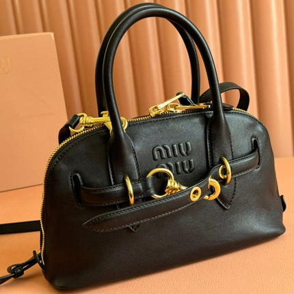AVENTURE NAPPA BAG 28 IN BLACK LAMBSKIN GOLD HARDWARE