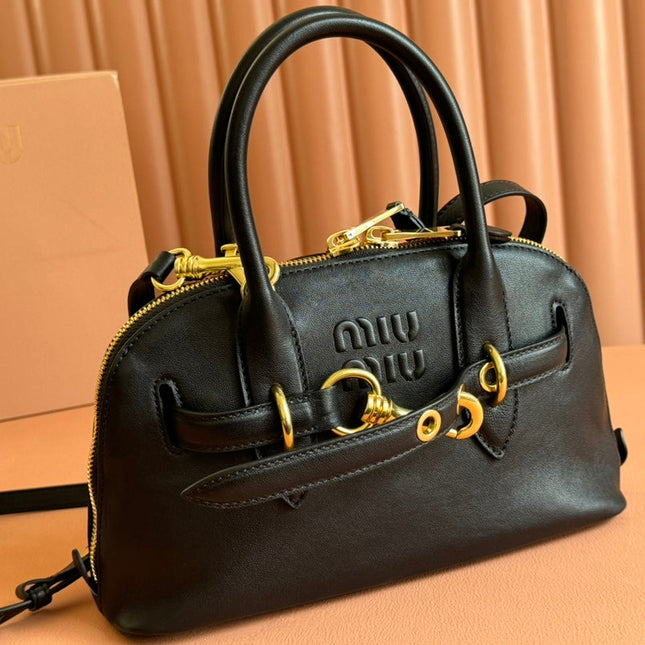AVENTURE NAPPA BAG 28 IN BLACK LAMBSKIN GOLD HARDWARE