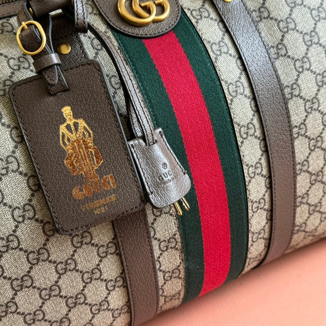 SAVOY MEDIUM DUFFLE BAG 44 IN BEIGE AND EBONY GG SUPREME CANVAS