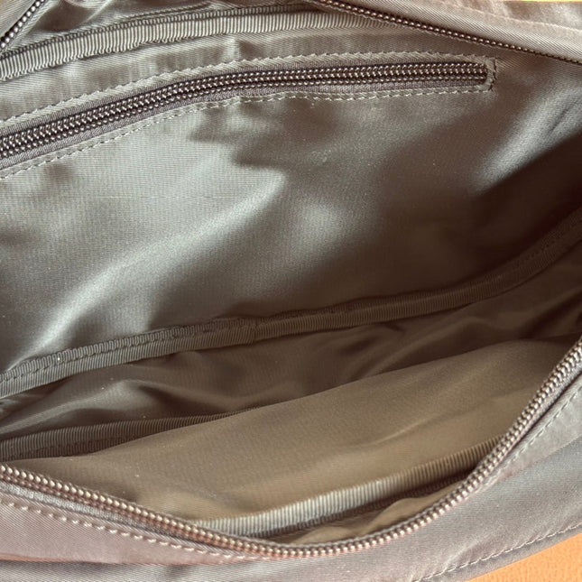 LARGE BELT BAG 34 IN BLACK CANVAS GREEN AND RED WEB DETAIL