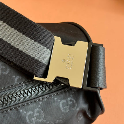 NYLON LINE BODY BAG 27 IN BLACK GG CANVAS