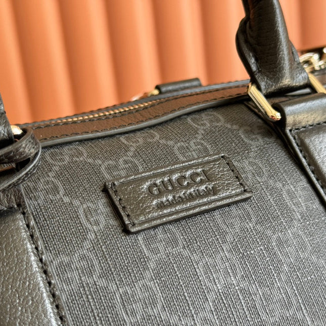 JUMBO MEDIUM DUFFLE 44 IN EXTRA DARK GREEN GG CALFSKIN