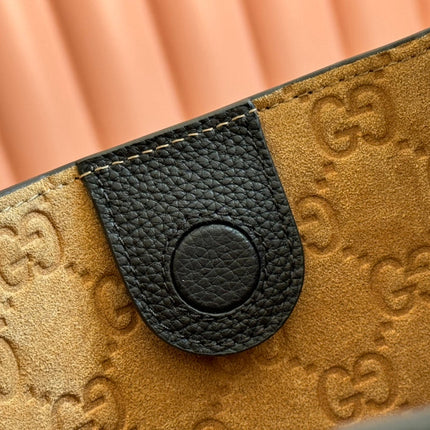 B LARGE SHOULDER BAG 49 IN BLACK SMOOTH LAMBSKIN