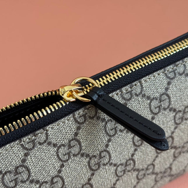 RUBBER EFFECT SMALL WALLET ON CHAIN 22.5 IN BEIGE AND DARK BROWN GG CALFSKIN