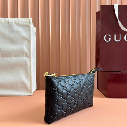 RUBBER EFFECT SMALL WALLET ON CHAIN 22.5 IN BLACK CALFSKIN