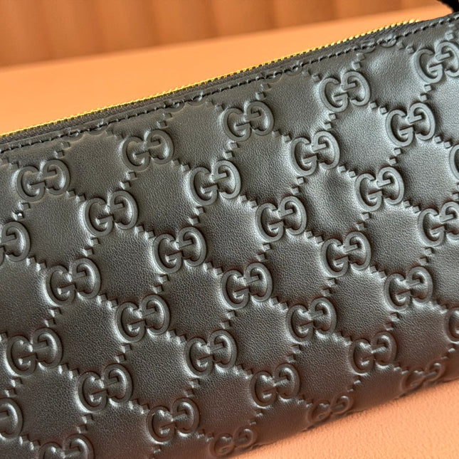 RUBBER EFFECT SMALL WALLET ON CHAIN 22.5 IN BLACK CALFSKIN