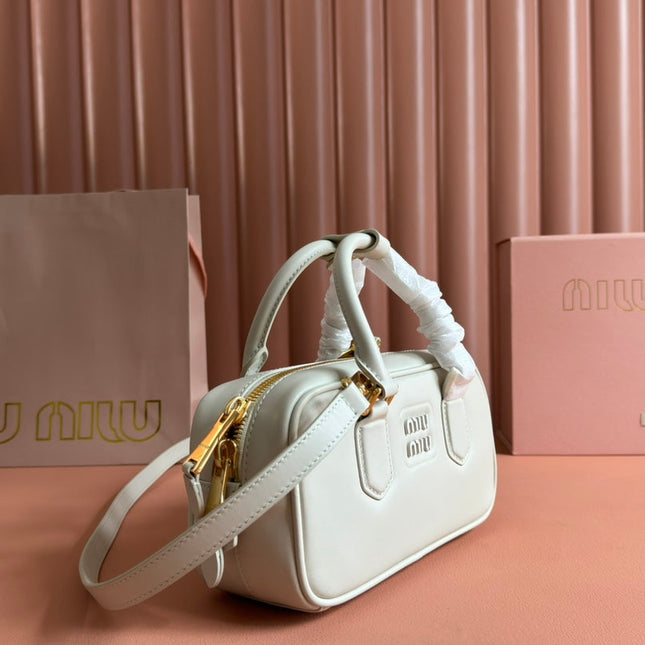 ARCADIE BAG 22 IN WHITE CALFSKIN EMBOSSED LOGO