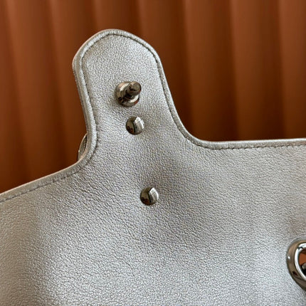 MARMONT MEDIUM SHOUDER BAG 23 IN SILVER PATENT CALFSKIN