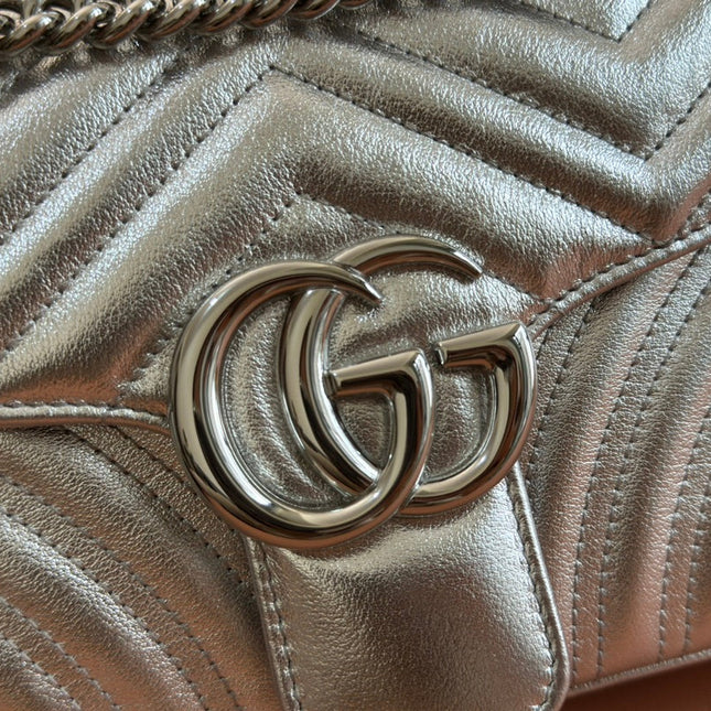 MARMONT MEDIUM SHOUDER BAG 26 IN SILVER PATENT CALFSKIN