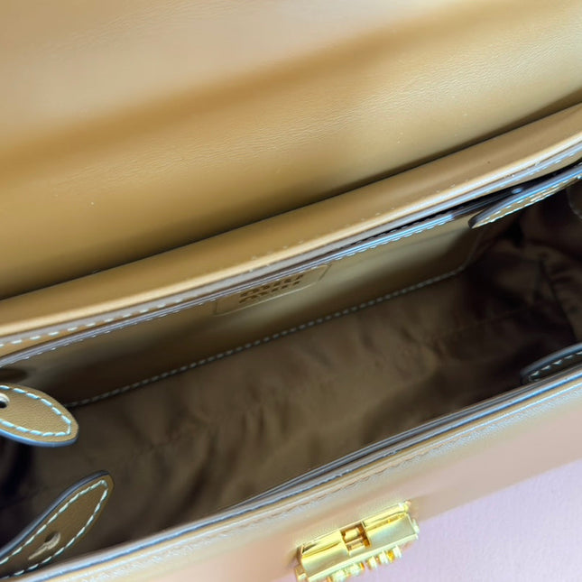 CHAIN SHOULDER BAG 24 IN PEANUT BROWN PATENT SMOOTH CALFSKIN