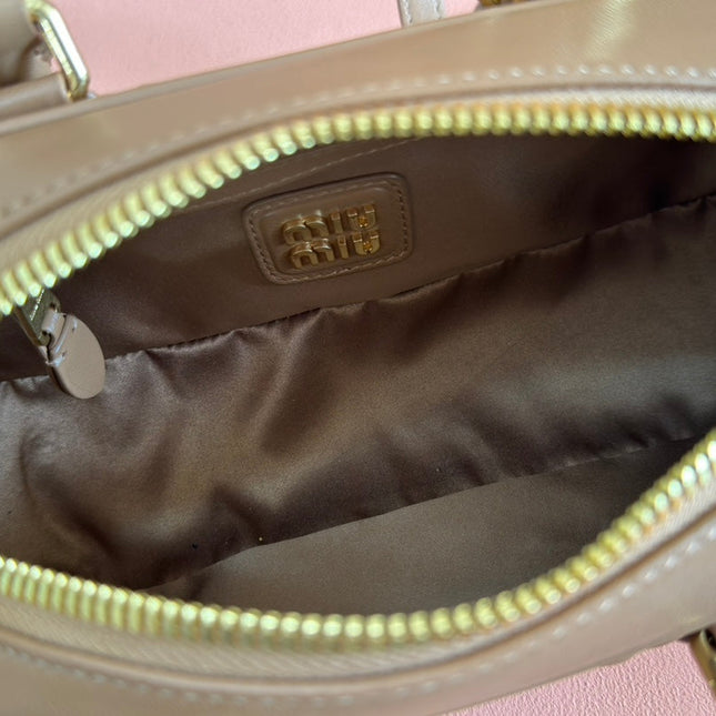 ARCADIE MATELASSÉ BAG 22 IN TAWNY BROWN GLOSSY LAMBSKIN