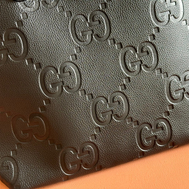 EMBLEM MEDIUM TOTE BAG 30 IN BLACK GG CALFSKIN