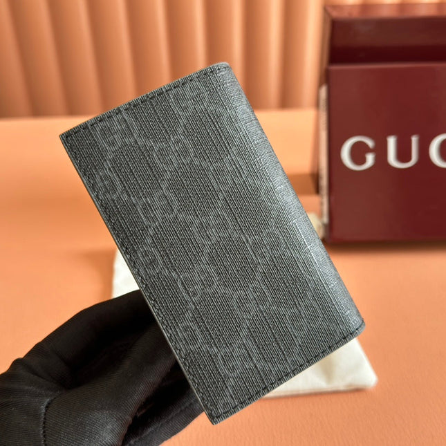 INTERIOR GG PASSPORT CASE 12 IN GREY CALFSKIN