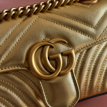 MARMONT MEDIUM SHOUDER BAG 23 IN YELLOW GLOSSY CALFSKIN