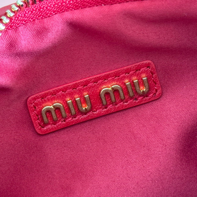 WANDER MATELASSÉ HANDBAG 23 IN CERISE RED LAMBSKIN