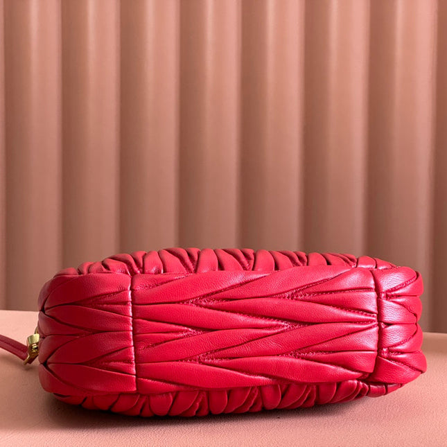 WANDER MATELASSÉ HANDBAG 23 IN CERISE RED LAMBSKIN