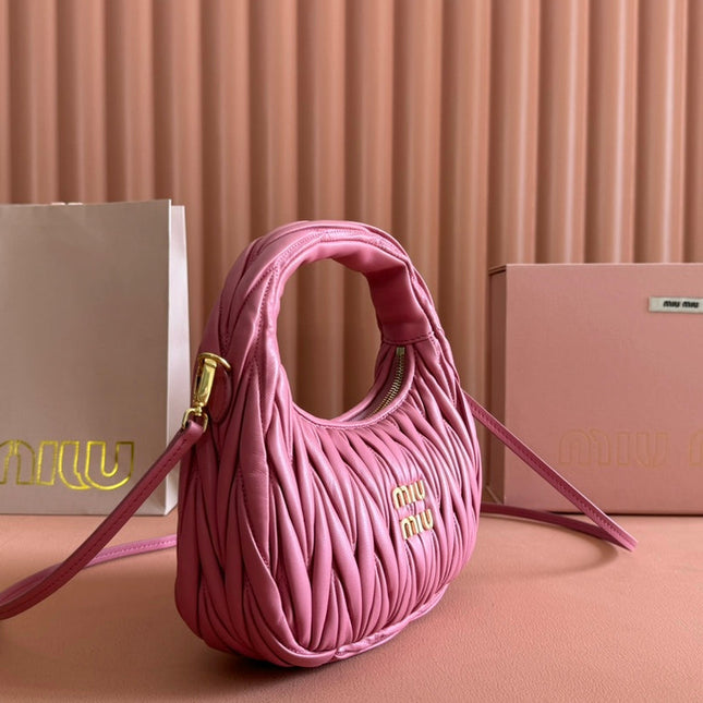 WANDER MATELASSÉ HANDBAG 23 IN CONTESSA PINK LAMBSKIN