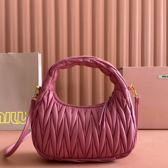 WANDER MATELASSÉ HANDBAG 23 IN CONTESSA PINK LAMBSKIN