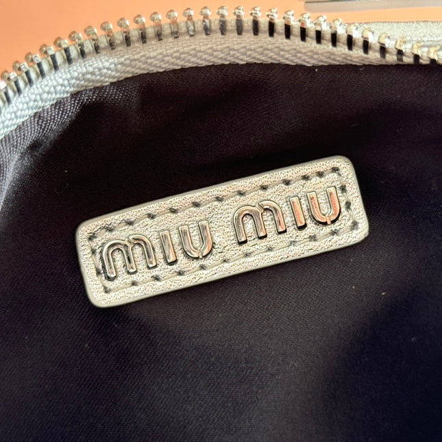 WANDER MATELASSÉ HANDBAG 23 IN SILVER PATENT LAMBSKIN