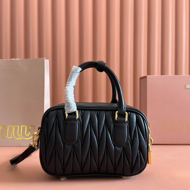 ARCADIE MATELASSÉ BAG 19 IN BLACK LAMBSKIN GOLD HARDWARE