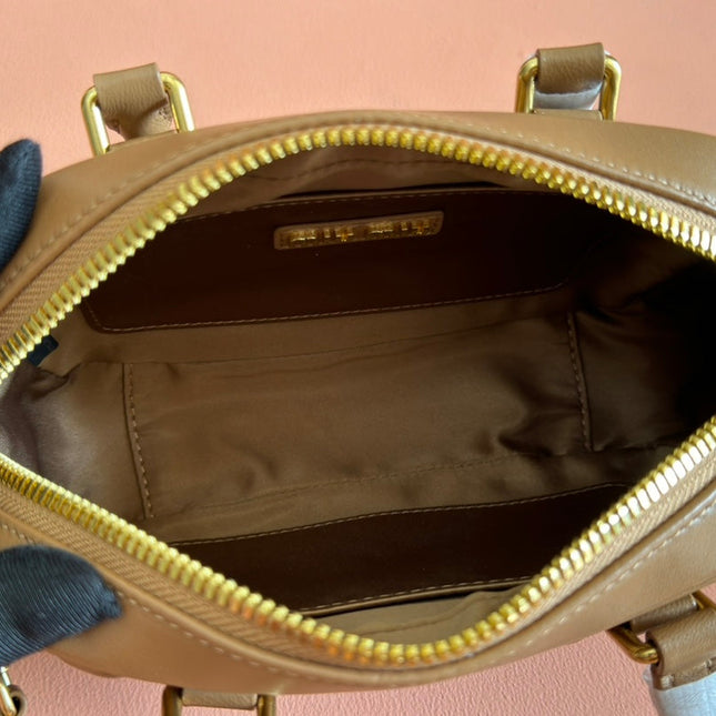 ARCADIE MATELASSÉ BAG 19 IN BROWN LAMBSKIN GOLD HARDWARE