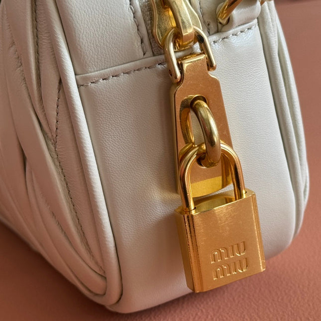 ARCADIE MATELASSÉ BAG 19 IN WHITE LAMBSKIN GOLD HARDWARE