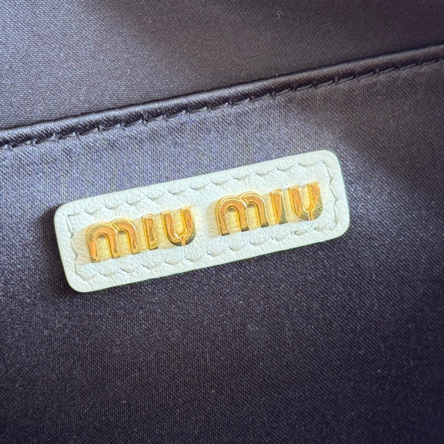 ARCADIE MATELASSÉ BAG 19 IN WHITE LAMBSKIN GOLD HARDWARE