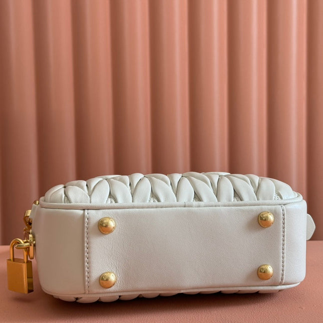 ARCADIE MATELASSÉ BAG 19 IN WHITE LAMBSKIN GOLD HARDWARE
