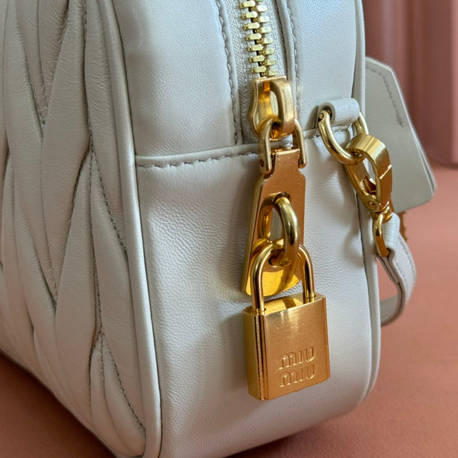 ARCADIE MATELASSÉ BAG 24 IN WHITE LAMBSKIN GOLD HARDWARE